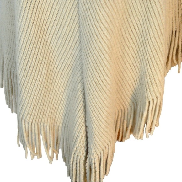 Francesca’s Light Cream Fringe Cowl Neck‎ Shawl Poncho Cape OSFM NEW - Picture 5 of 6
